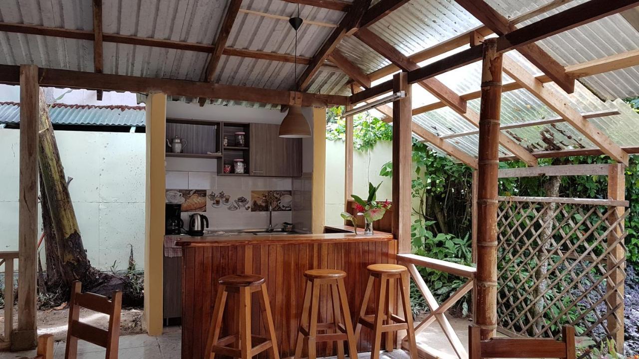 Cabinas Yucca Puerto Viejo de Talamanca Exterior foto