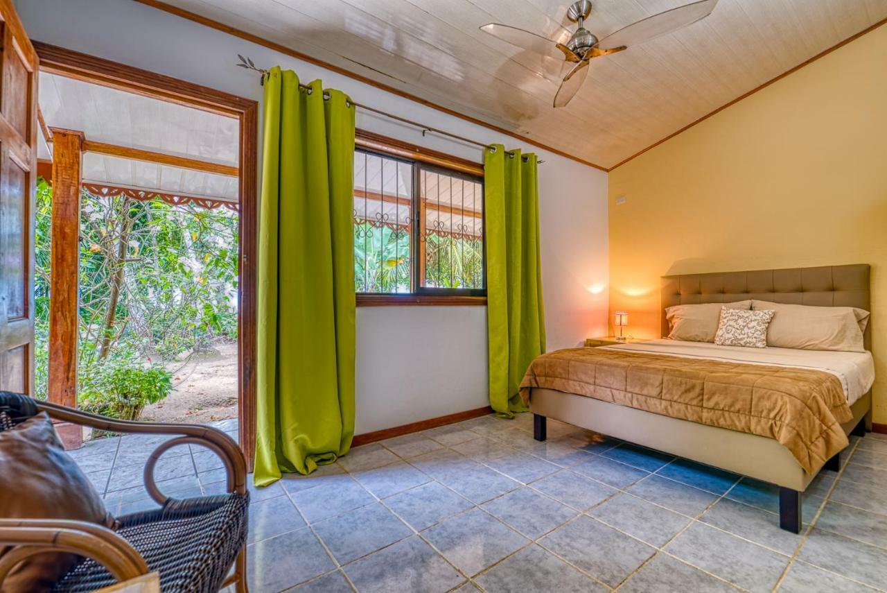 Cabinas Yucca Puerto Viejo de Talamanca Exterior foto
