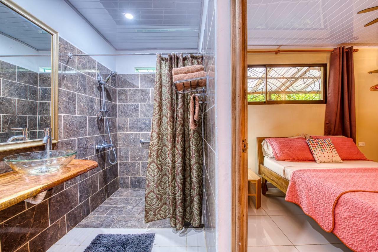 Cabinas Yucca Puerto Viejo de Talamanca Exterior foto