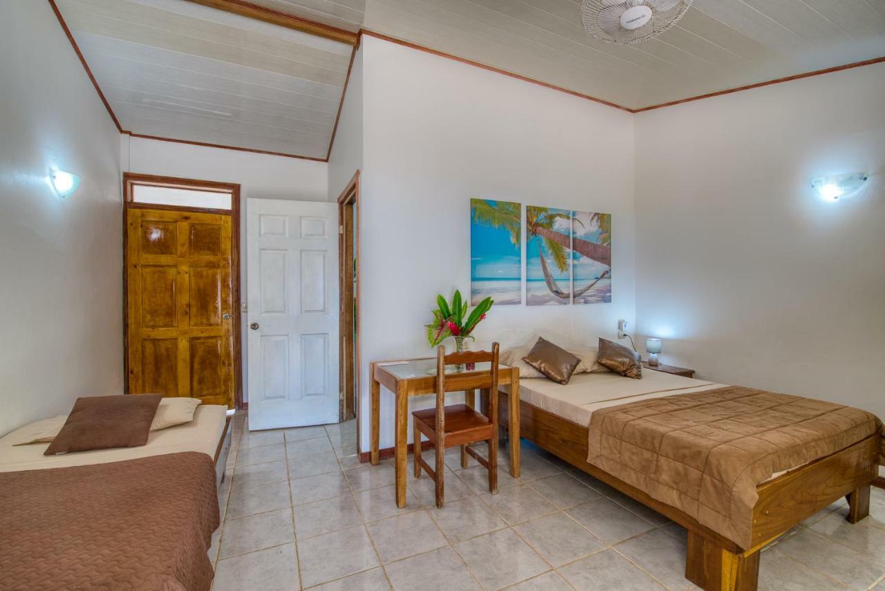 Cabinas Yucca Puerto Viejo de Talamanca Exterior foto