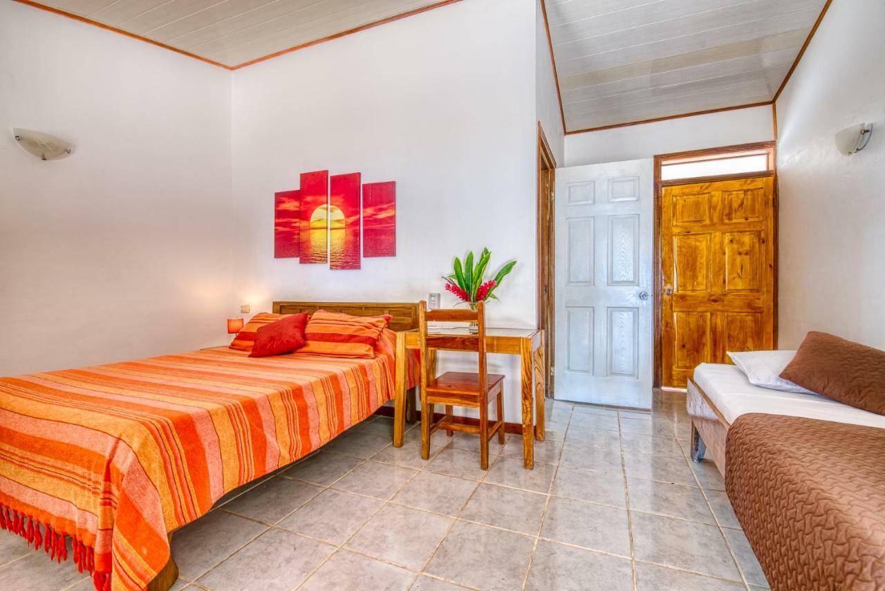 Cabinas Yucca Puerto Viejo de Talamanca Exterior foto