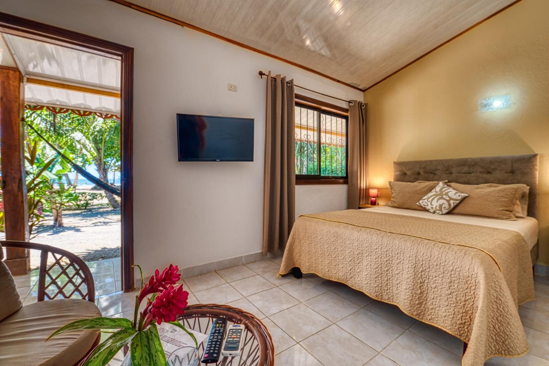 Cabinas Yucca Puerto Viejo de Talamanca Exterior foto